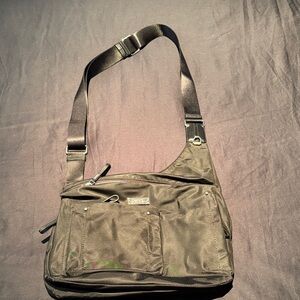 Tumi Stylish Black Crossbody Bag preowned great shape non smoking home